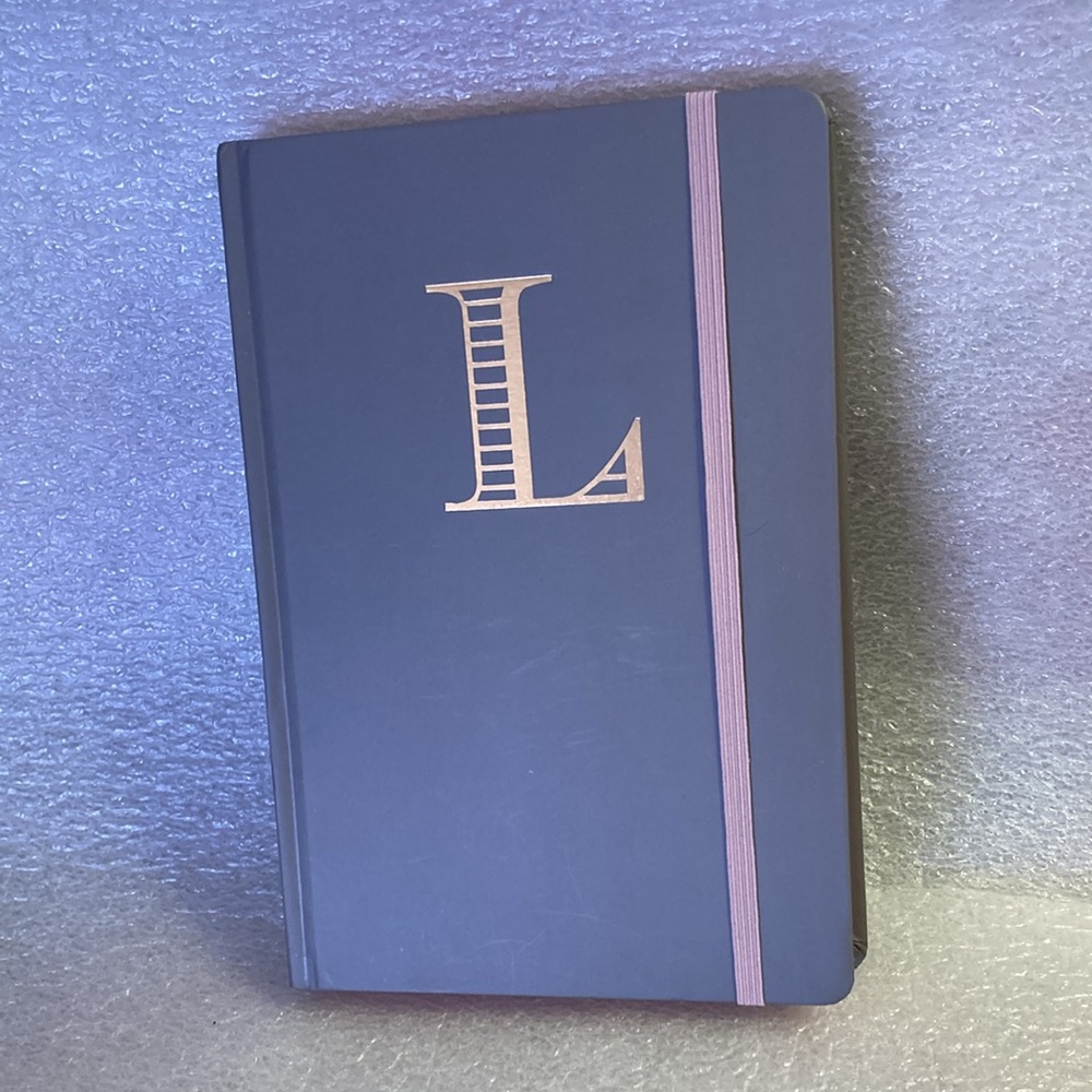 NWOT - Hard Cover Gray Initialled “L” Note Book With Pink Elastic Closure Band